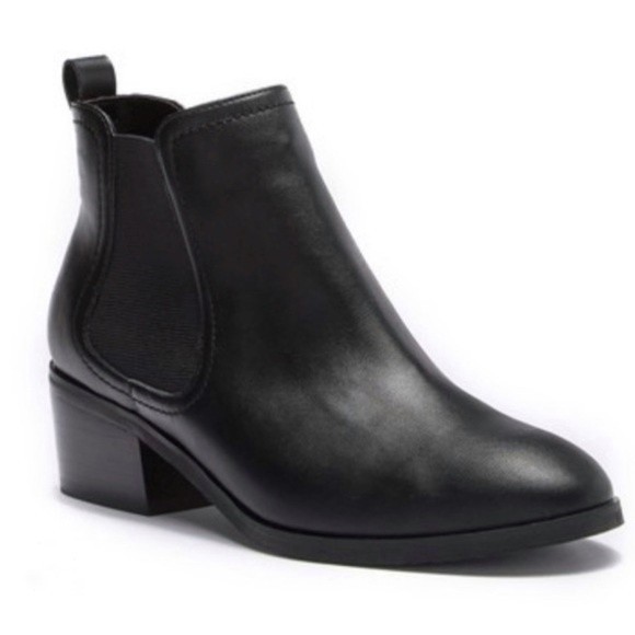 Abound Shoes - NORDSTROM Abound Cyan vegan Almond Toe Chelsea Ankle Heeled Booties Size 7